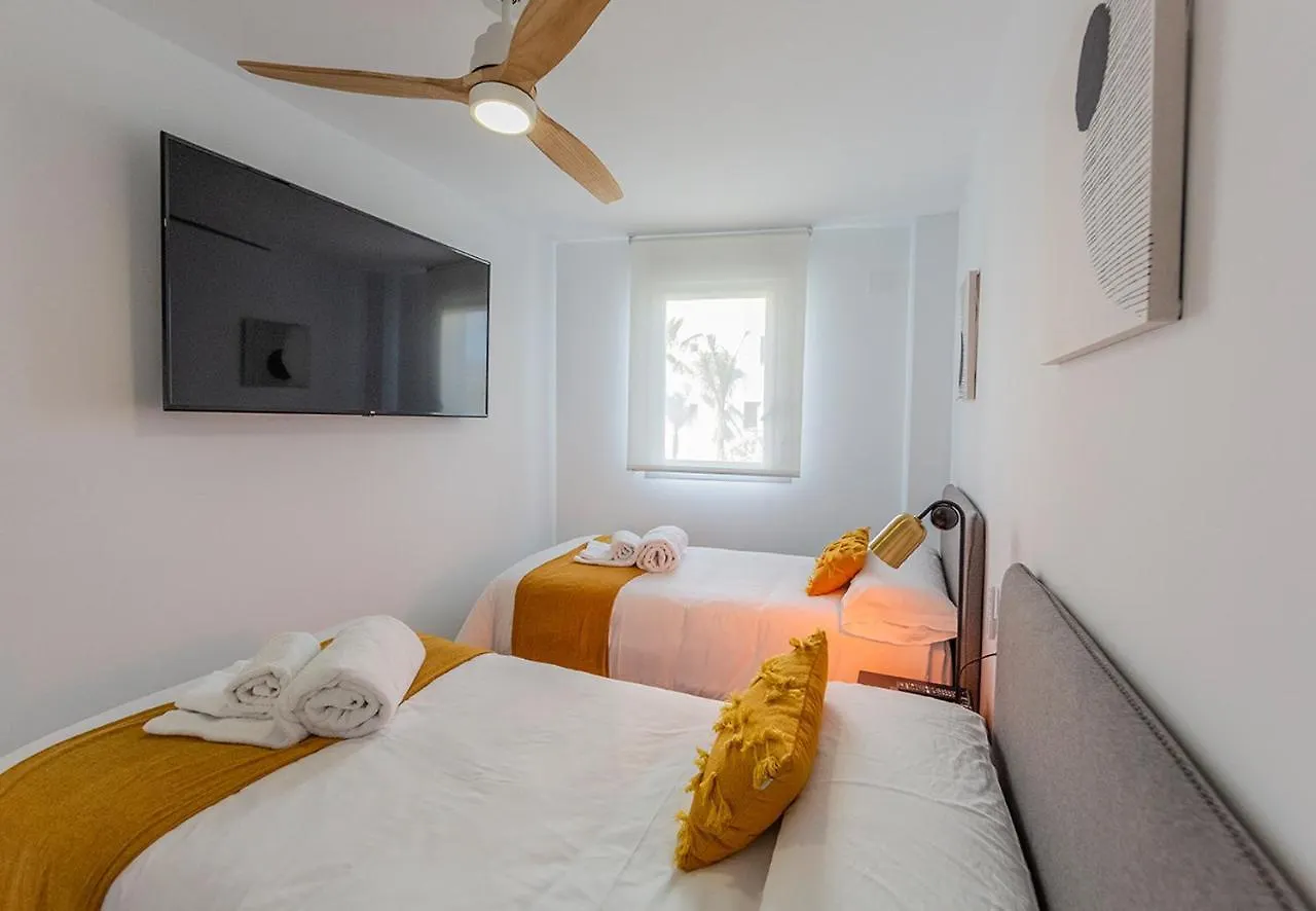 Homity Holidays - Playa Granada - Marina Golf Motril